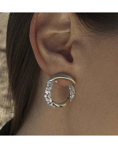 Pendientes dorados con circonitas